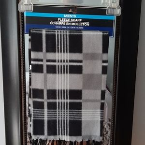 Mens Fleece Scarf nwt